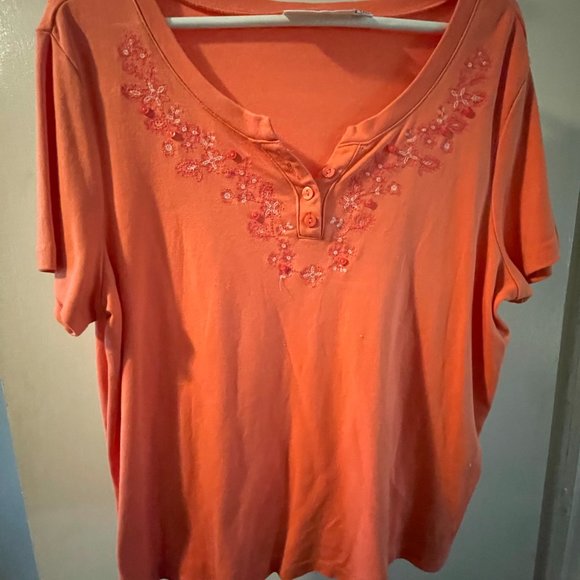 blouse - Picture 2 of 2